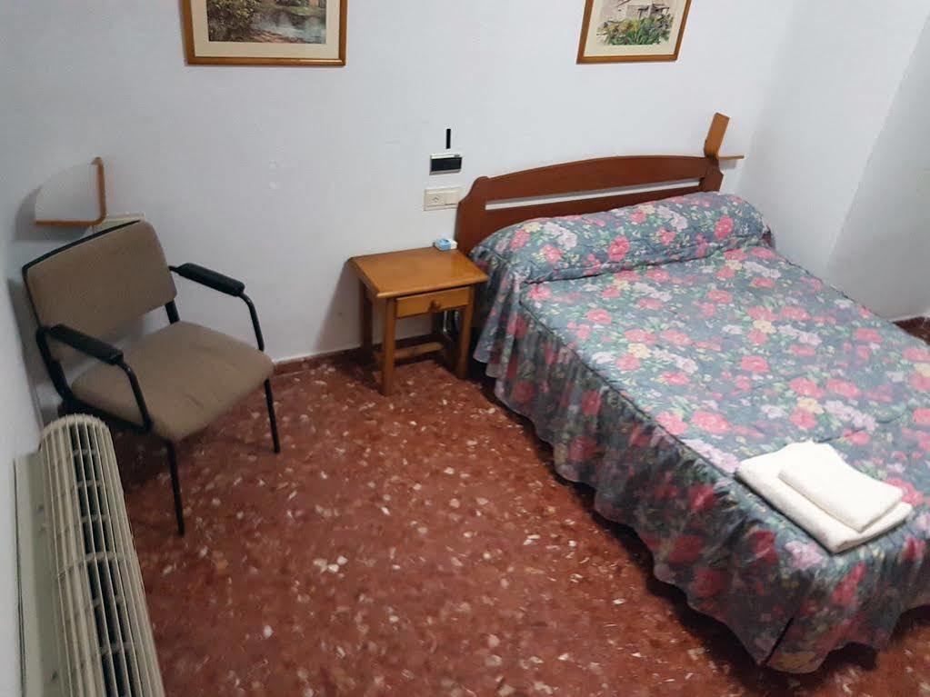 Hotel Al-Andalus Peal, En Cazorla Comarca Peal De Becerro ภายนอก รูปภาพ